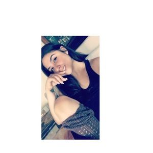 Meet your Posher, Melanie